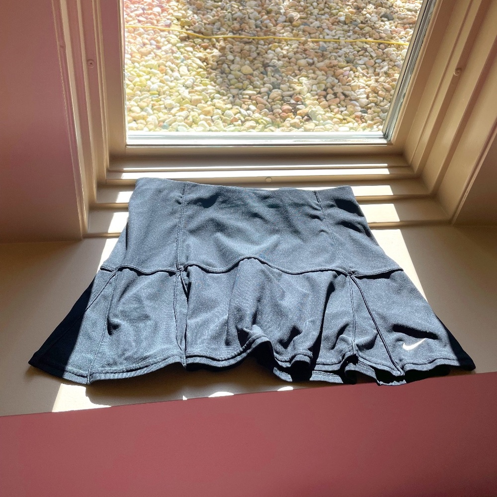 Nike Dri-Fit Women's Black Tennis🎾 Skirt w/attached shorts Size XS